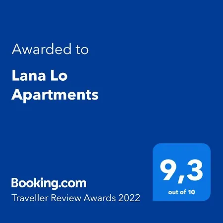 Lana Lo *